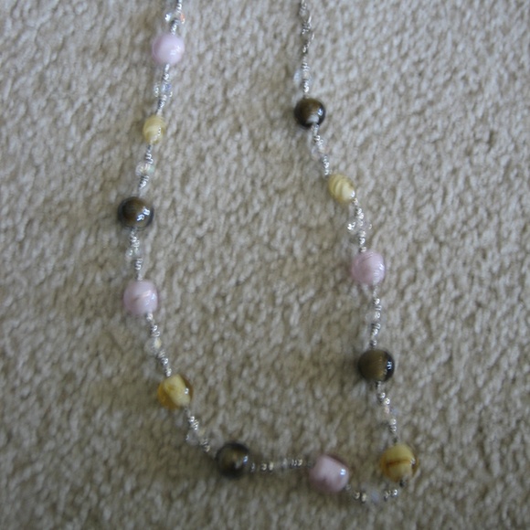 Long multi-color marble bead necklace - Picture 1 of 5